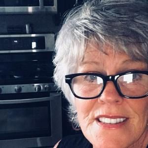 Meet your Posher, Joyce